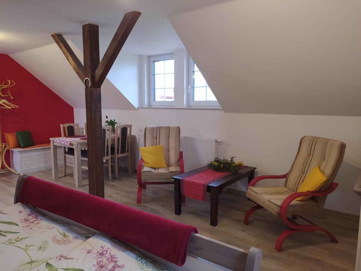 Podkrovni Apartman Pololan U Rybnika Nová Ves Exteriör bild